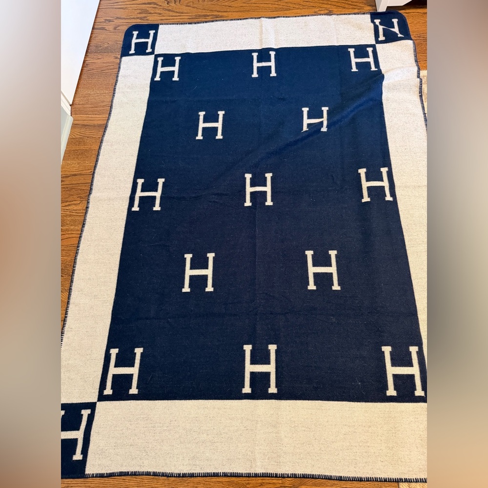 Hermes Look-alike Blanket